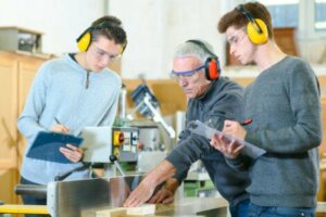 İkili mesleki eğitim öğrencileri