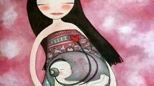 Karnında bebeğiyle mutlu bir hamile kadın