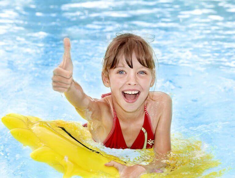 Çocukları Havuza Götürmek: Gerekli Önlemler
