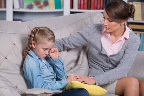 Çocuğunuza Bağırmaktan Kaçınmak: 9 Alternatif