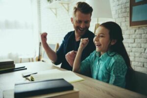 Çocuklarınızla Gurur Duyduğunuzu Nasıl İfade Edersiniz?
