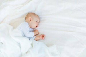 Bebeğiniz İçin Doğru Yatağı Seçmek