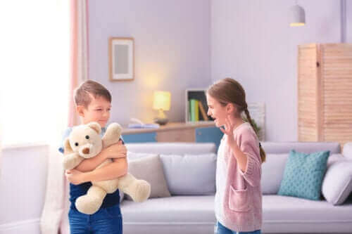 Çocuklarınız Sürekli Kavga Ediyorsa Bu Disiplin Araçlarını Deneyin