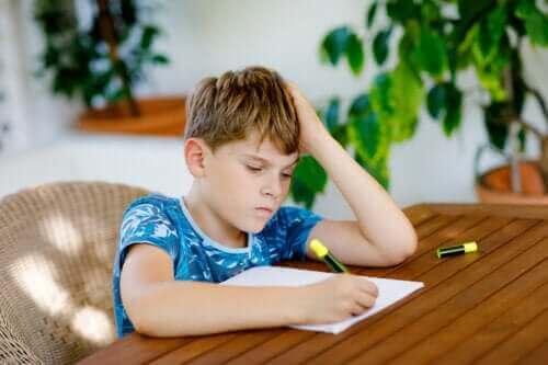 Çocuklar Ödev Yapmayı Reddettiğinde Ne Yapmalı?