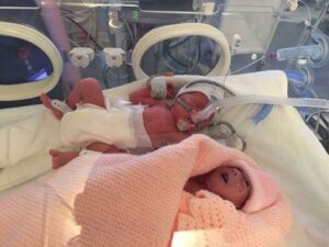 yeni doğan bebekler