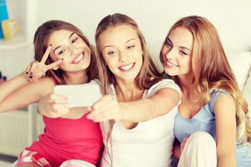 Instagram 'ın Ergenler Üzerindeki Etkisi