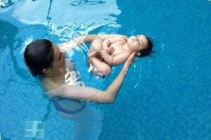 Suyla Yapılan Aktiviteler ve Bebekler İçin 11 Faydası
